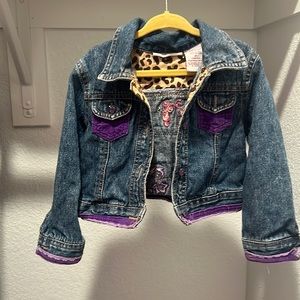 Mary-Kate and Ashley 3T jean jacket with beautiful details throughout